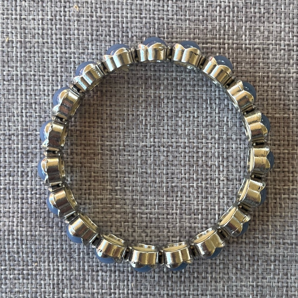 Blue Beaded Stretch Bracelet with Silver-Tone Settings - Picture 3 of 5